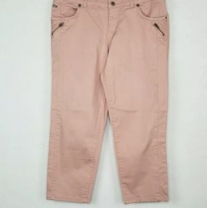 Sonoma Life And Style Women's Pink Modern Fit Capr